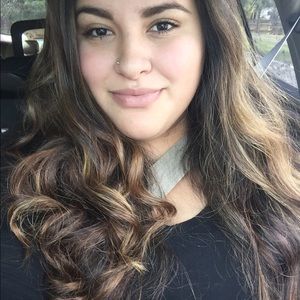 Meet your Posher, Vanessa